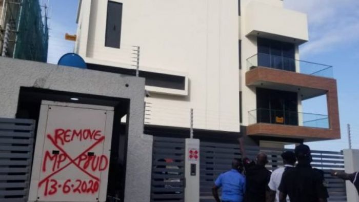 Lagos gives Lekki illegal building owners seven days to vacate
